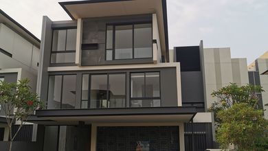 Rumah Eksklusif Luas 396 m2, di BSD City, Tangerang