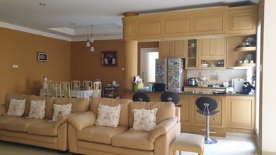 Rumah Sederhana di Gading Serpong Pondok Hijau Golf, Tangerang, Luas 300 m2