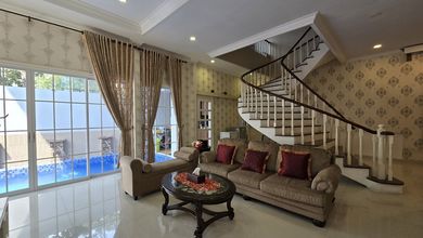 Rumah Mewah LT 290 m2, di Taman Grisenda, Jakarta Utara