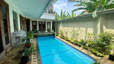 Jual Segera Rumah Elit area Kebayoran Baru, Jakarta Selatan, Luas 709 m2