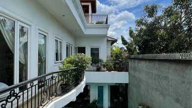 Rumah Eksklusif Luas 452 m2, di Kebayoran Baru, Jakarta Selatan