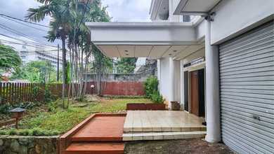Rumah Elit Luas 400 m2, di Kebayoran Baru, Jakarta Selatan