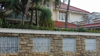 Jual Cepat Rumah Mewah area Kemanggisan, Jakarta Barat, LT 714 m2