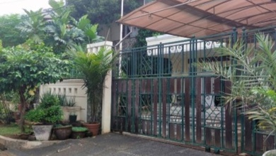 Rumah Eksklusif Luas 500 m2, di Lebak Bulus, Jakarta Selatan