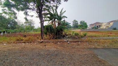Jual Tanah Lokasi Komplek Intercon Pemandangan Danau dan Taman