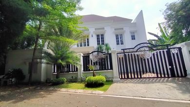 Rumah Modern Luas 627 Jual area Pondok Indah, Jakarta Selatan