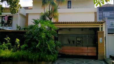 Rumah Modern Luas 774 Jual area Kemang, Jakarta Selatan