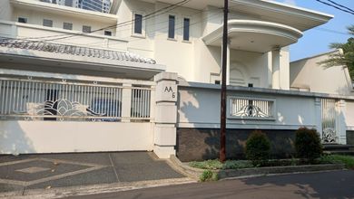 Jual Rumah Megah LT 836 m2 di Permata Hijau, Jakarta Selatan