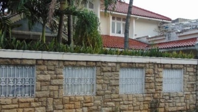 Rumah Premium di Kemanggisan, Jakarta Barat, LT 1000 m2