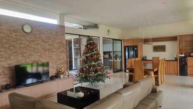 Rumah Modern area Kota Baru Parahyangan, Bandung, LT 360 m2