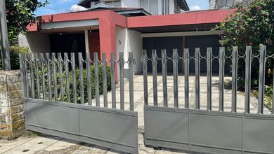 Jual Rumah Bagus Luas 750 m2 di Sukasari, Bandung