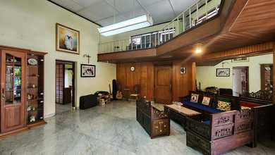 Rumah Modern LT 1007 Jual area Gatot Subroto, Bandung