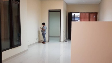 Jual Cepat Rumah Mewah area Singgasana, Bandung, Luas 128 m2