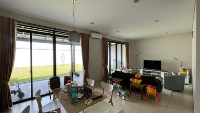 Jual Rumah Siap Huni di Kota Baru Parahyangan, Bandung, Luas 360 m2