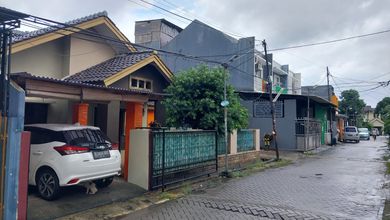 Dijual Rumah Strategis di Tangerang Kota, Tangerang - LT 180m²