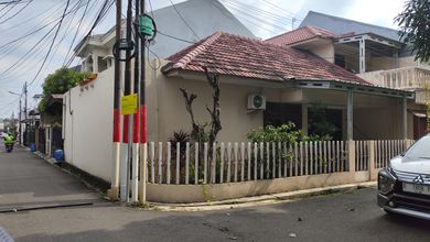 Jual Rumah Megah LT 165 m2 Area Duren Sawit, Jakarta Timur