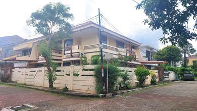 Rumah Premium di Green garden, Jakarta Barat, Luas 360 m2