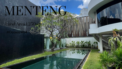 Penawaran Eksklusif, rumah Prestisius di Menteng, Jakarta Pusat, LB 1m²