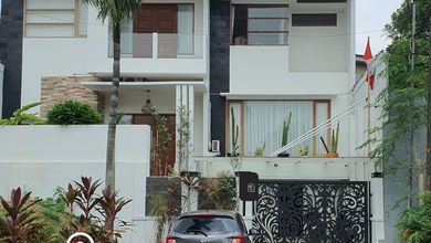 Penawaran Eksklusif, rumah Prestisius di Bintaro, Tangerang Selatan, LB 415m²