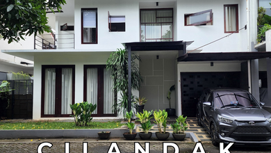 Rumah Siap Huni Dalam Townhouse Lokasi Strategis di Cilandak
