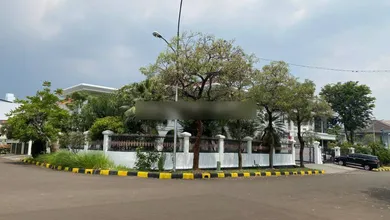 Jual Cepat Rumah Elit di Kebon Jeruk, Jakarta Barat, Luas 600 m2