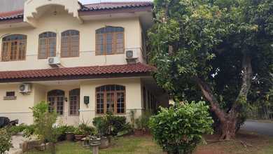 Jual Rumah Cantik Luas 250 m2 di Alam Sutera, Tangerang