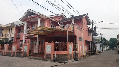Rumah Modern Jatiwaringin Dijual Cepat