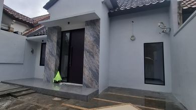 Rumah Mewah Luas 120 m2, area Sambikerep, Surabaya
