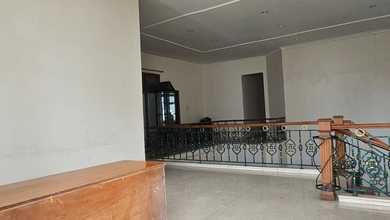 Rumah Sewa Tepat untuk Tinggal dan Kantor di Pluit, Jakarta Utara