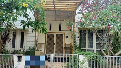 Rumah Modern Luas 228 Jual di Sambikerep, Surabaya