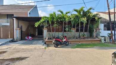 Penawaran Langka, rumah Mewah di Wonocolo, Surabaya, LB 300m²