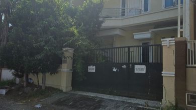 Jual Rumah Strategis di Citraland, Surabaya - LT 210m²