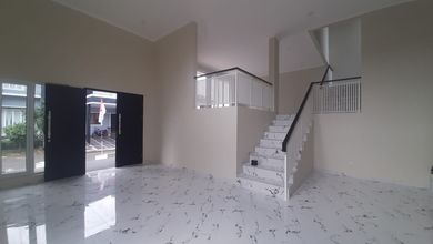 Rumah Elit Luas 205 m2, di BSD The Green, Tangerang