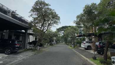 Rumah Modern area BSD Foresta, Tangerang, Luas 240 m2