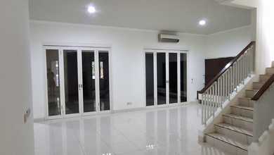 Rumah Modern area BSD Delatinos, Tangerang, Luas 230 m2