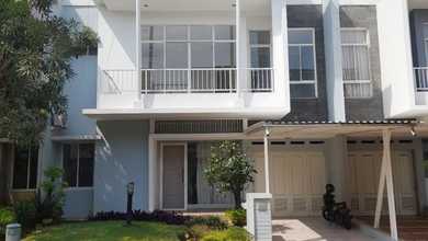 Jual Rumah Cantik Luas 180 m2 di Gading Serpong The Spring, Tangerang