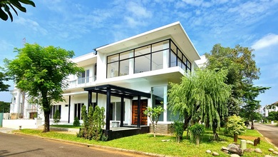 Jual Rumah Cantik LT 1006 m2 di Gading Serpong, Tangerang