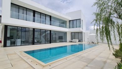 Rumah Modern di BSD Bukit Golf, Tangerang, Luas 1139 m2