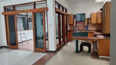 Jual Rumah Megah Luas 189 m2 Area Buah Batu, Bandung
