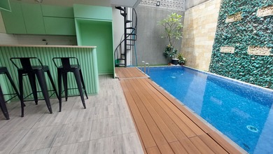 Jual Rumah Bagus Luas 136 m2 area Kota Baru Parahyangan, Bandung