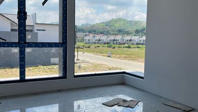 Jual Segera Rumah Elit area Padalarang, Bandung, LT 220 m2