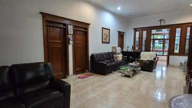 Rumah Premium di Riau, Bandung, Luas 200 m2