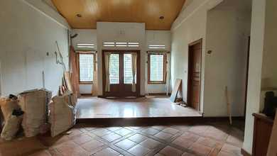 Jual Rumah Eksklusif Luas 300 m2 Kawasan Batununggal, Bandung