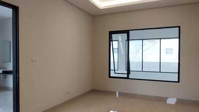 Jual Segera Rumah Elit di Bojongloa Kidul, Bandung, LT 200 m2