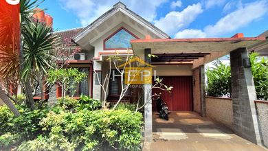 Jual Rumah Eksklusif LT 240 m2 Area Banyumanik, Semarang