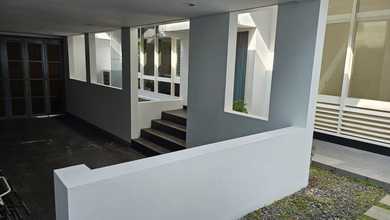 Jual Rumah Cantik LT 500 m2 area Sukasari, Bandung
