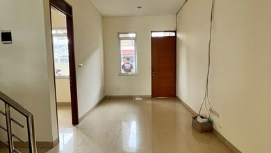 Jual Rumah Eksklusif LT 135 m2 Area Cimahi, Bandung