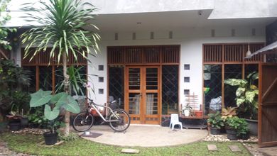 Rumah Premium di Cigadung, Bandung, LT 225 m2