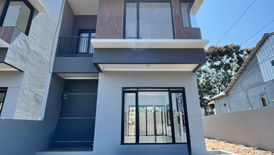 Rumah Premium Luas 132 Jual area Sarijadi, Bandung