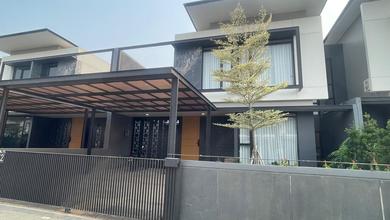 Rumah Premium area Kota Baru Parahyangan, Bandung, Luas 196 m2
